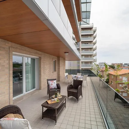 Elegant Monica 2 Two Bedroom C6 Sleeps 6 *