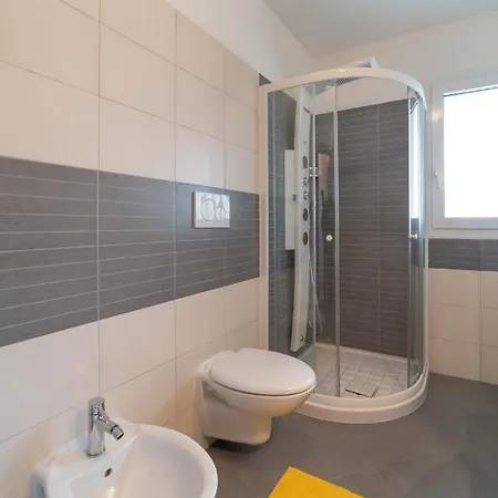 Apartamento Elegant Monica 2 Two Bedroom C6 Sleeps 6 Lignano Sabbiadoro